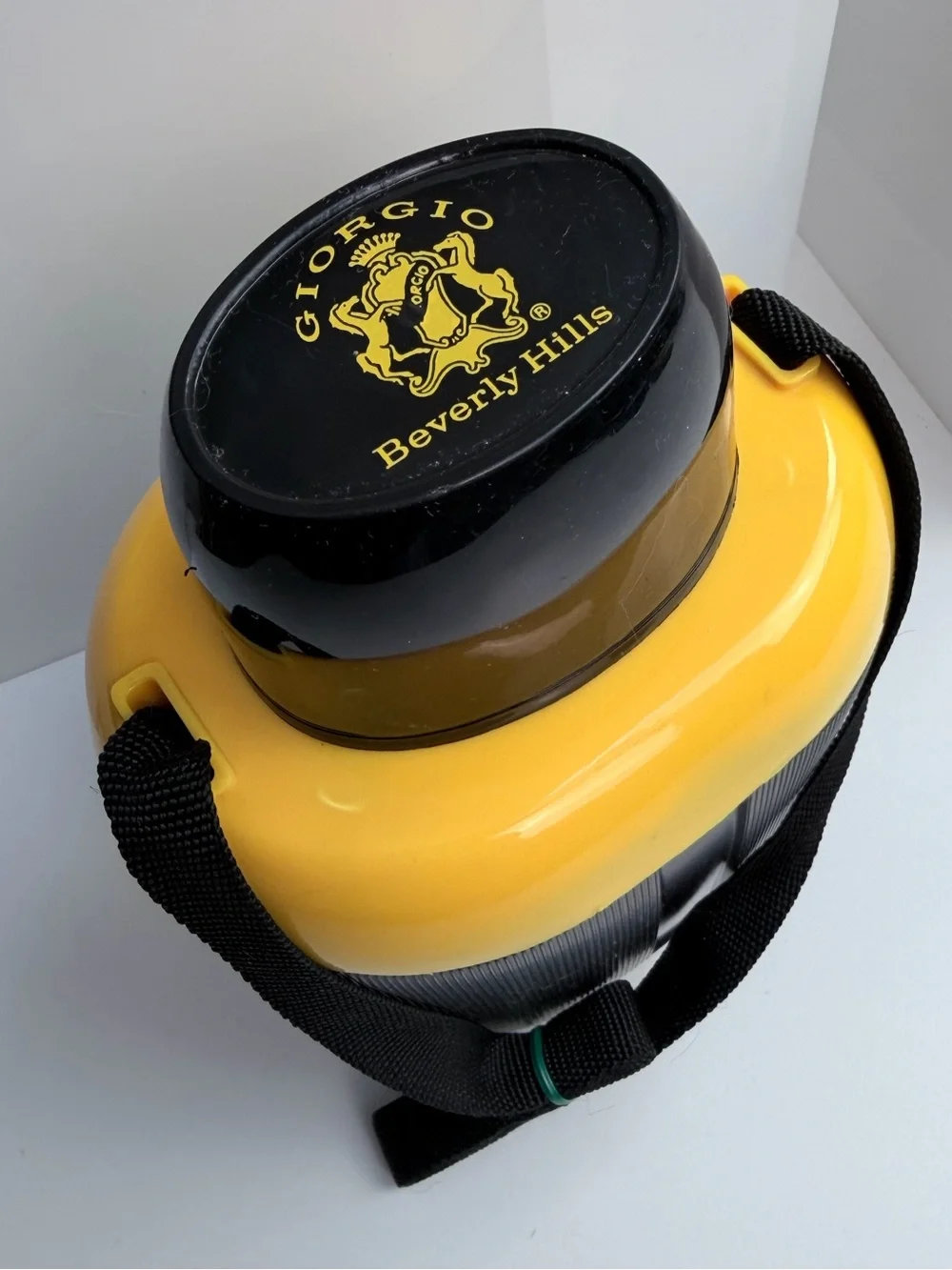 Giorgio Beverly Hills Fragrance Bonus Gift Canteen